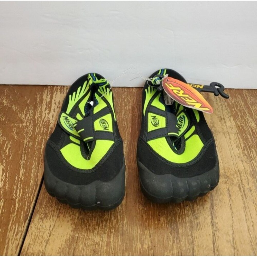 Nerf Youth Toed Water Aqua Shoes Size 13/1 Black Neon Green Swim Beach Kids New